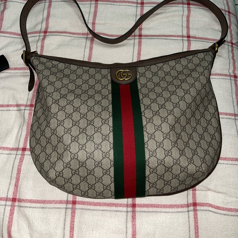 Gorgeous Large Cross Body Bag.